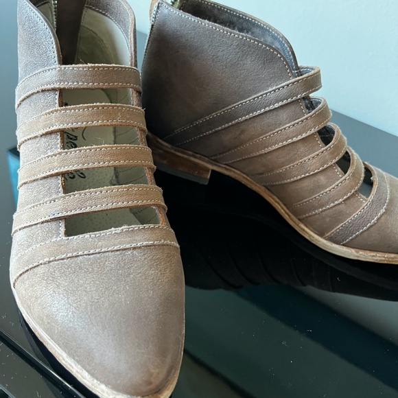 Free People Booties - Picture 8 of 10